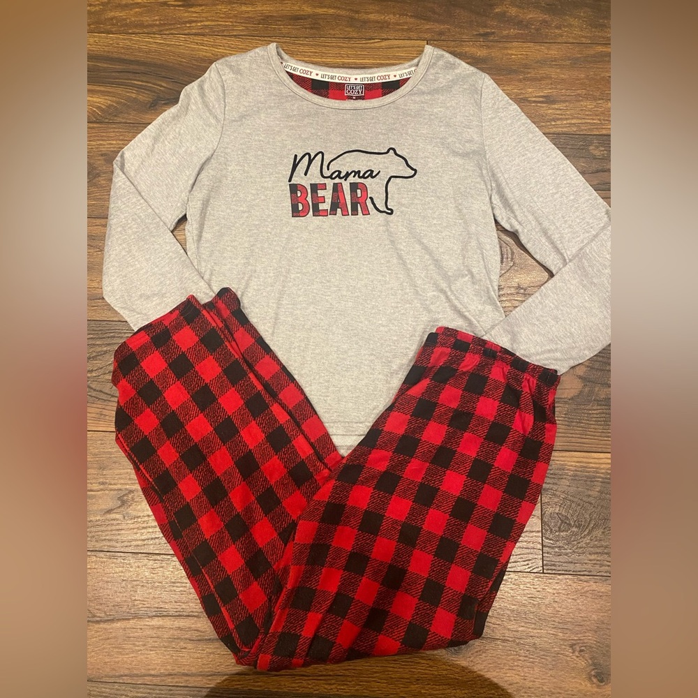 Let’s get cozy mama bear holiday Christmas plaid pajamas size medium